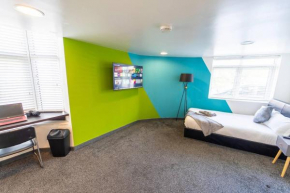 Cosy spacious studio available
